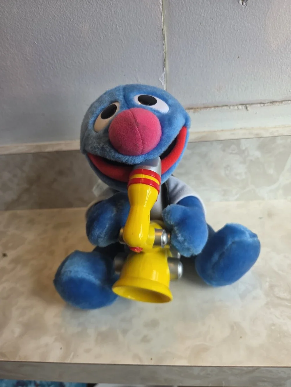 Tyco 1999 Rock & Roll Grover Plush Toy  Musical Sesame Street